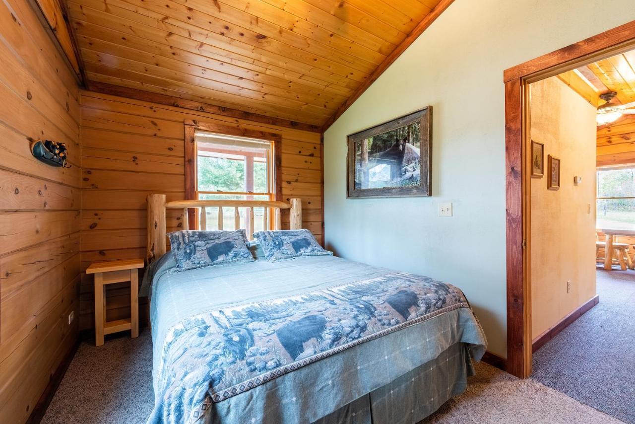 Spur Of The Moment Ranch Hotell Mountain Exteriör bild